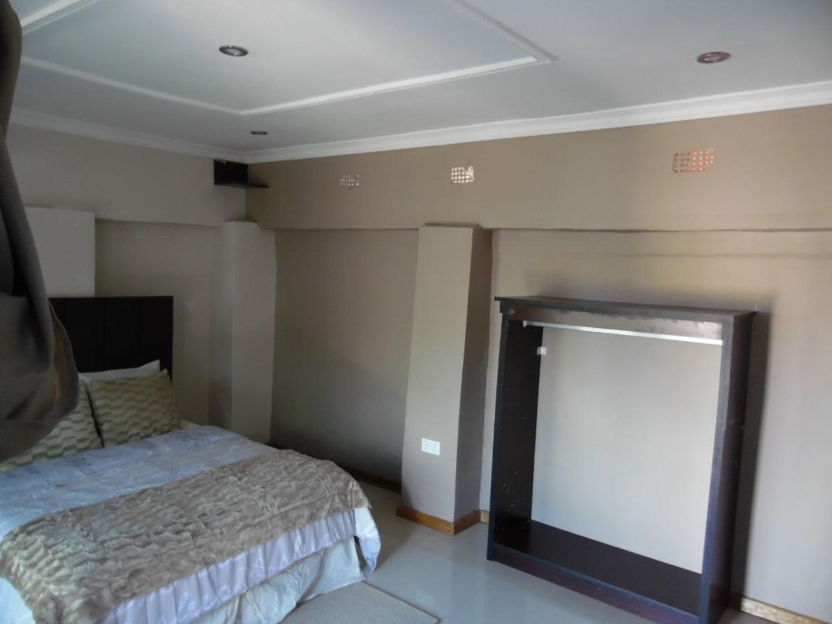 Rugems Executive Lodge ลุซากา ภายนอก รูปภาพ