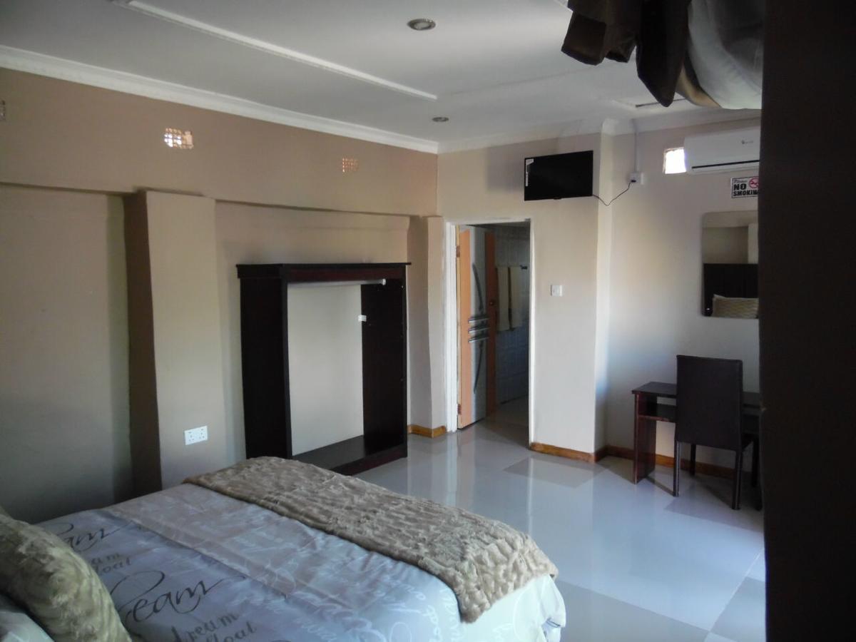Rugems Executive Lodge ลุซากา ภายนอก รูปภาพ